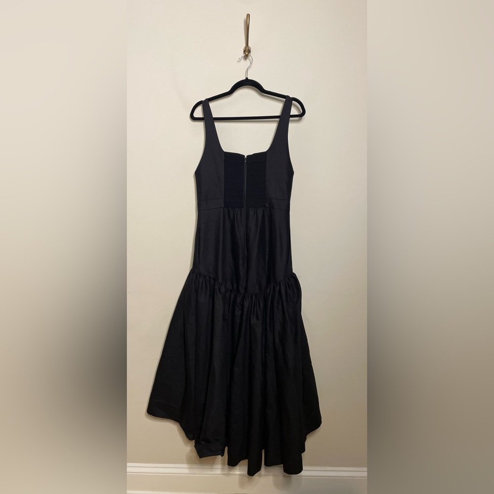 Alice + Olivia Diana Sleeveless Structured Midi Dress - Picture 14 of 14